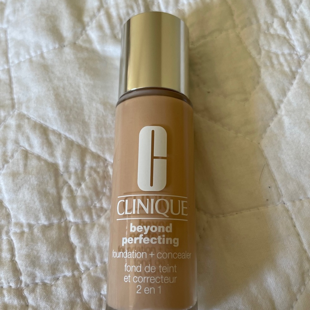 Clinique Foundation unused shade 2 Alabaster